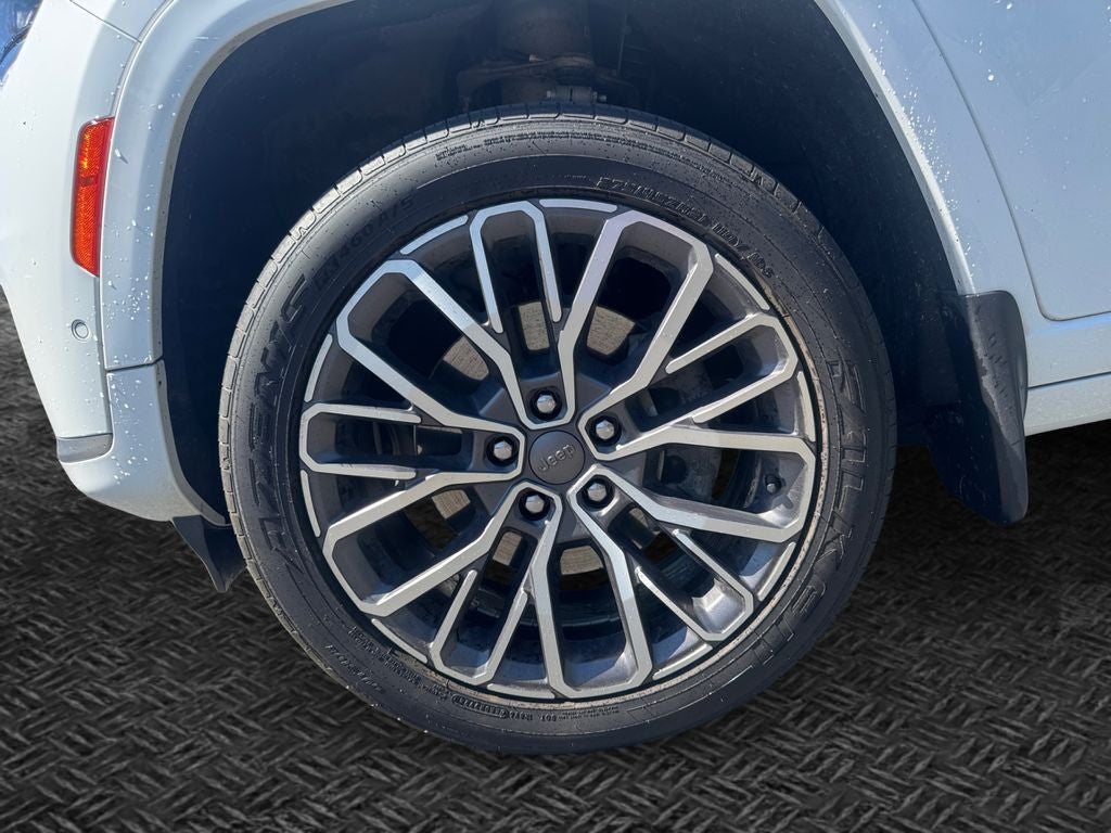 2022 Jeep Grand Cherokee L Summit