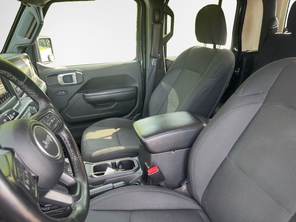 2022 Jeep Gladiator Sport