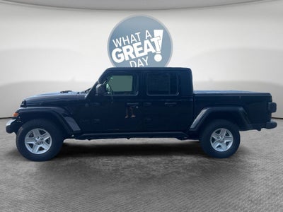 2022 Jeep Gladiator Sport