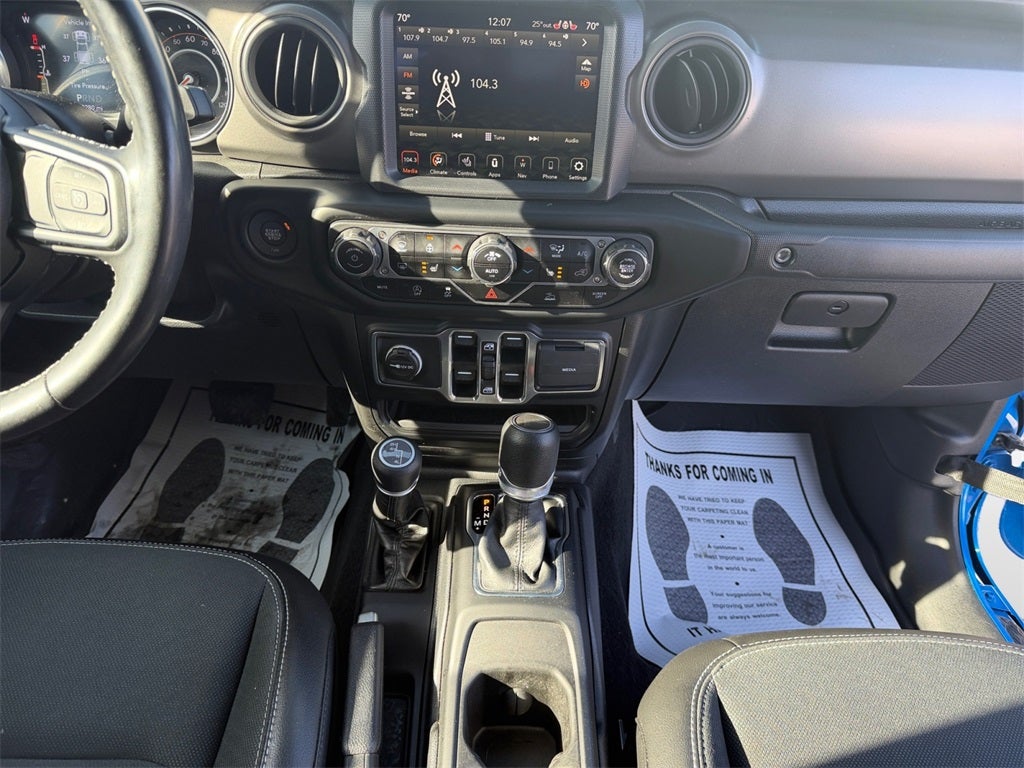 2023 Jeep Gladiator Base