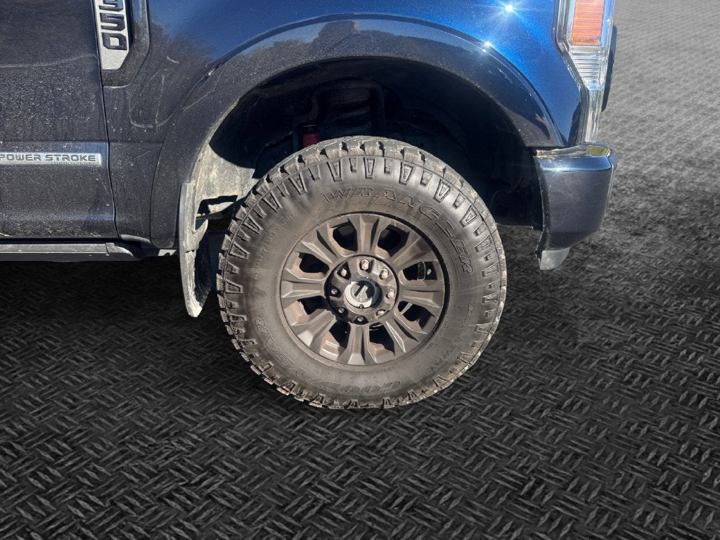 2022 Ford F-350SD Lariat
