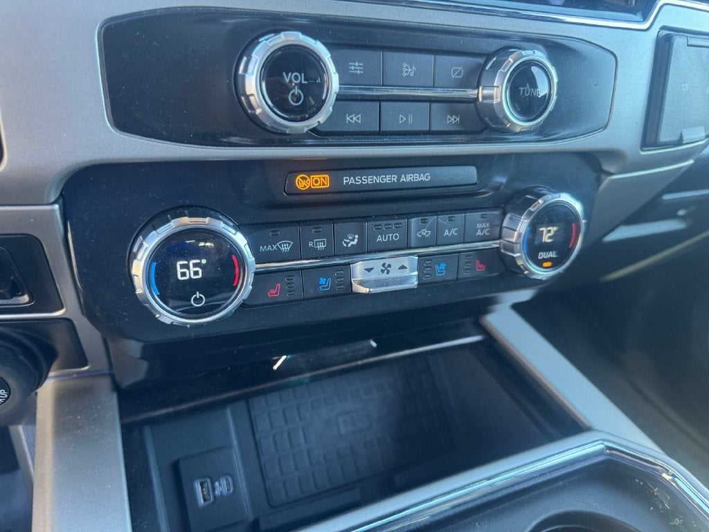 2022 Ford F-350SD Lariat