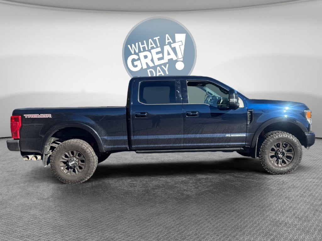 2022 Ford F-350SD Lariat