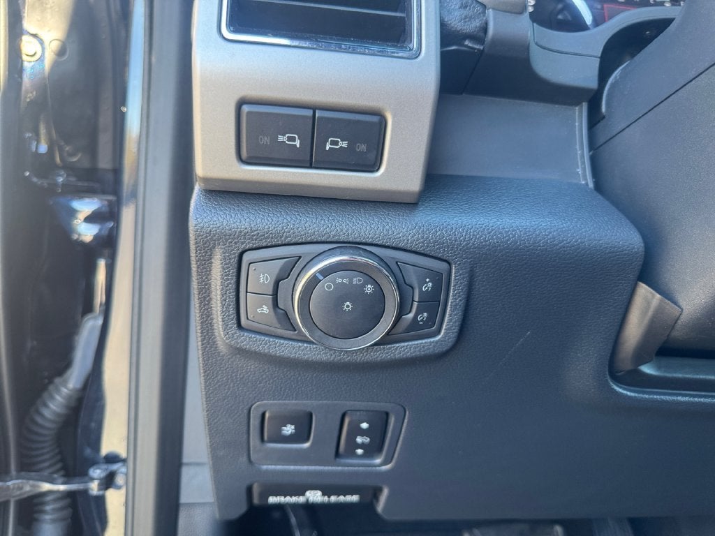 2022 Ford F-350SD Lariat