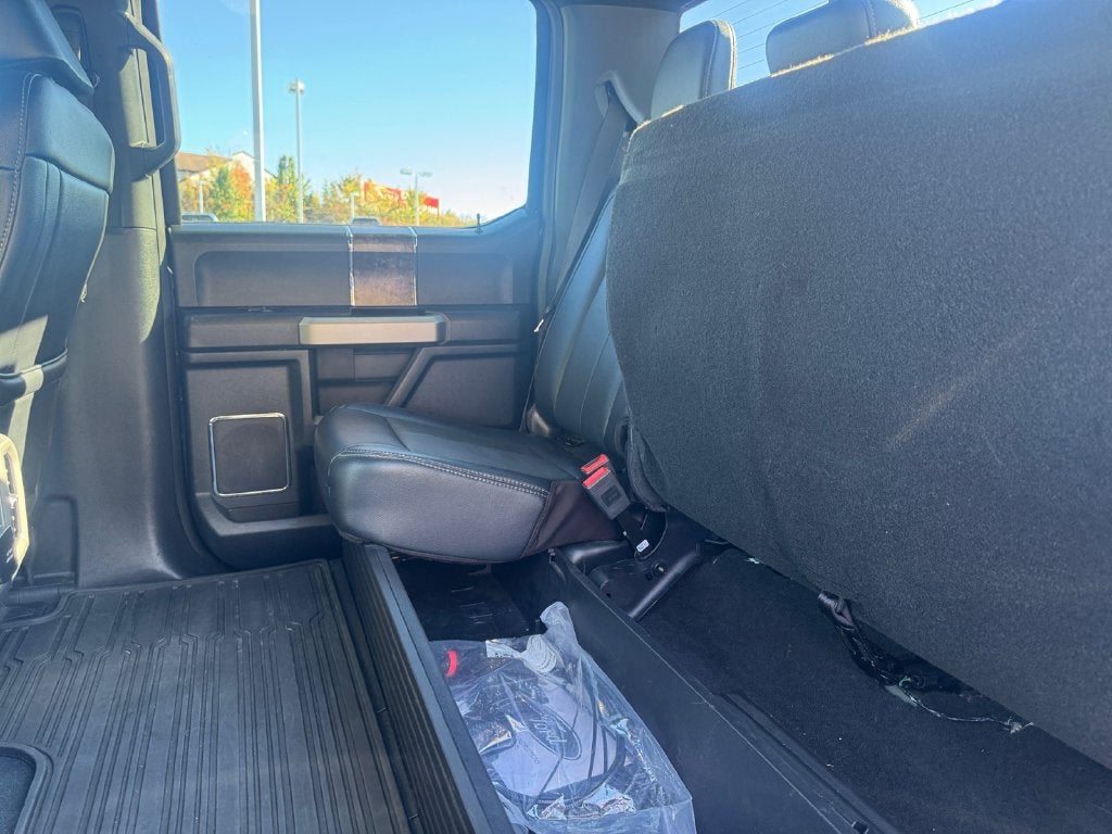2022 Ford F-350SD Lariat