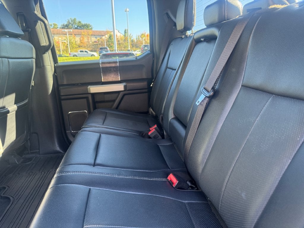 2022 Ford F-350SD Lariat