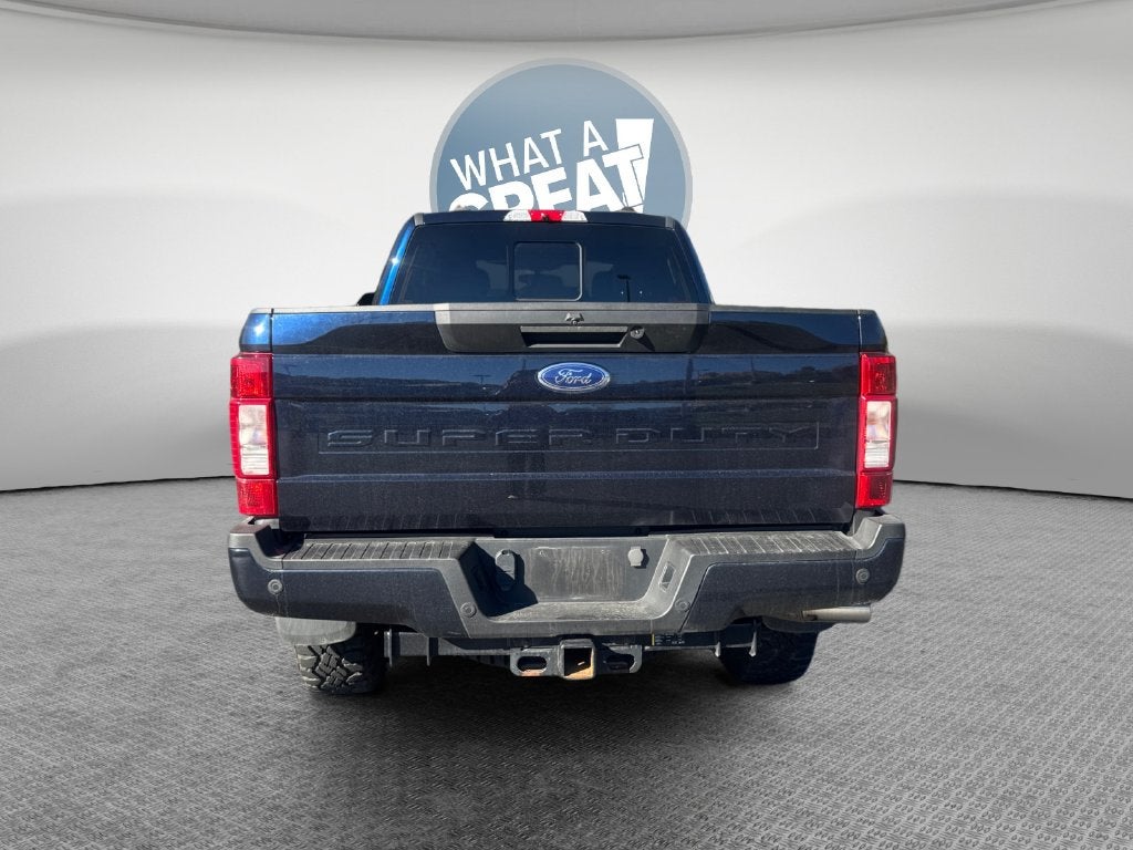 2022 Ford F-350SD Lariat