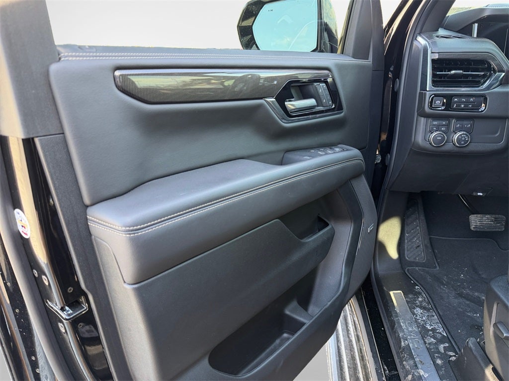 2025 GMC Yukon XL Elevation