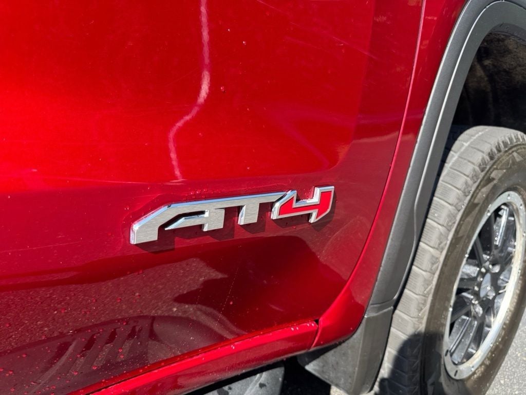 2025 GMC Sierra 1500 AT4