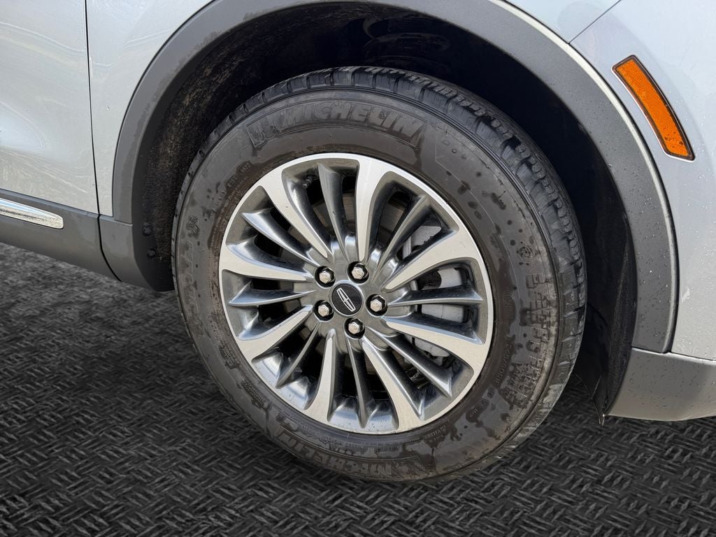 2022 Lincoln Nautilus Standard