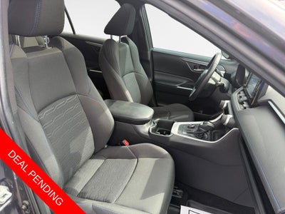 2022 Toyota RAV4 Hybrid SE