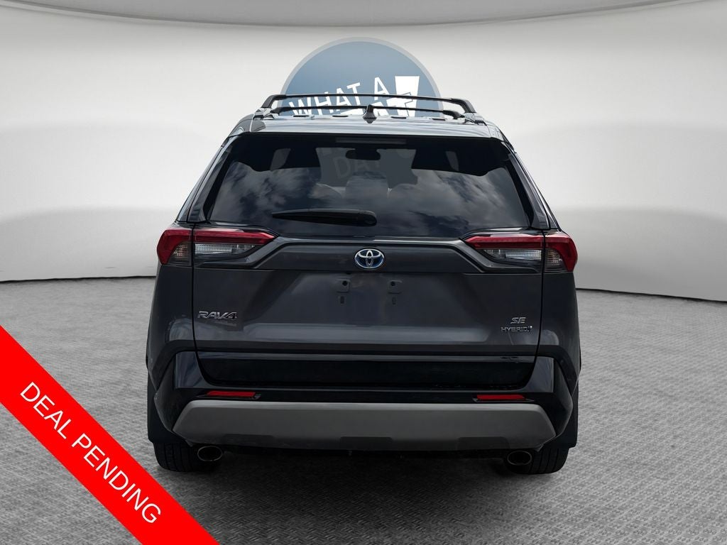 2022 Toyota RAV4 Hybrid SE