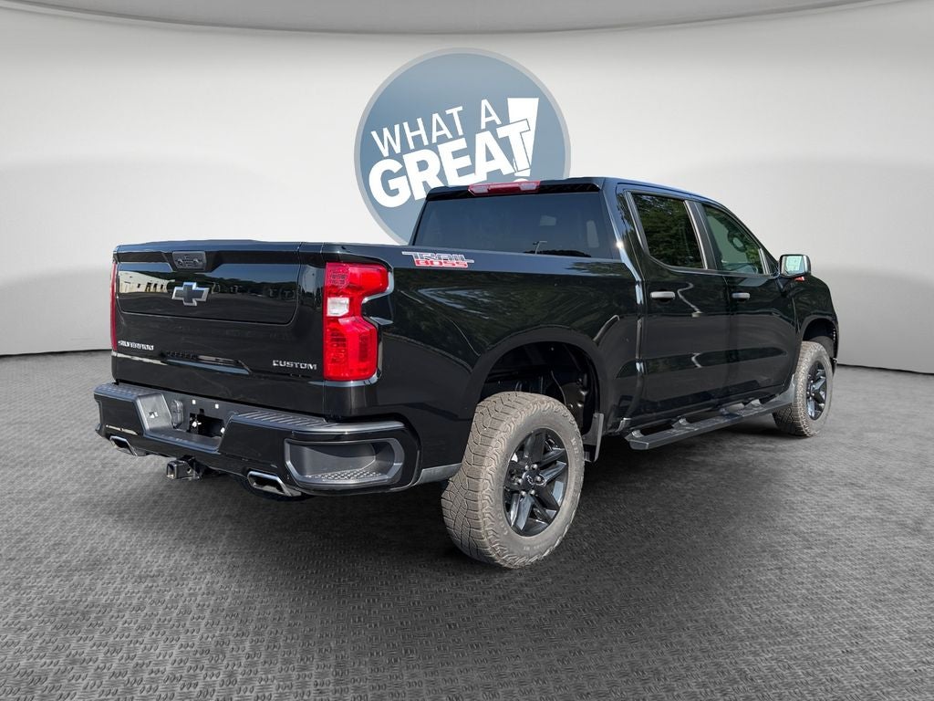 2024 Chevrolet Silverado 1500 Custom Trail Boss