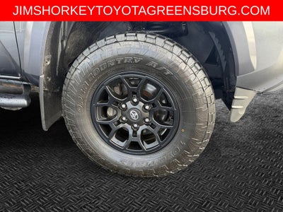 2022 Toyota Tacoma SR5 V6