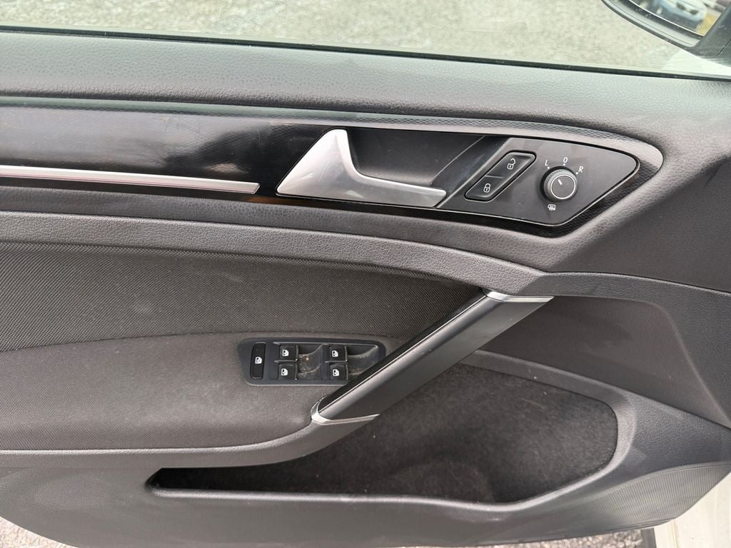 2017 Volkswagen Golf GTI S