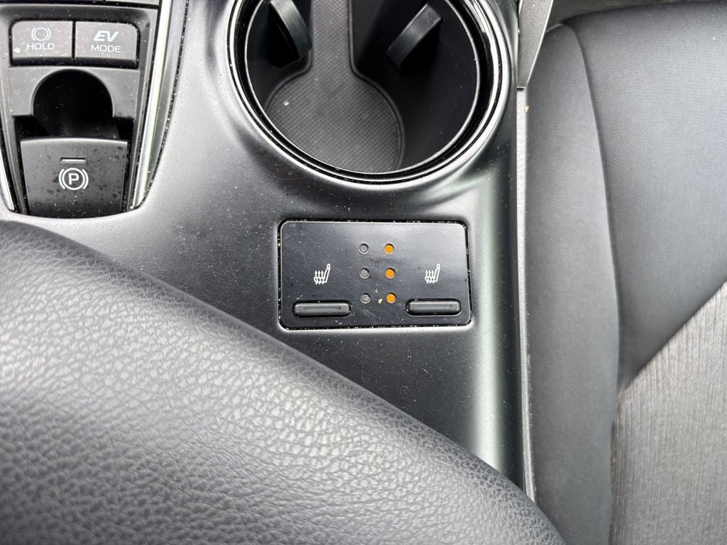 2019 Toyota Camry Hybrid LE