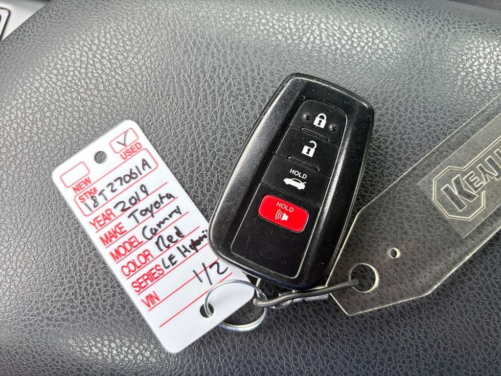 2019 Toyota Camry Hybrid LE