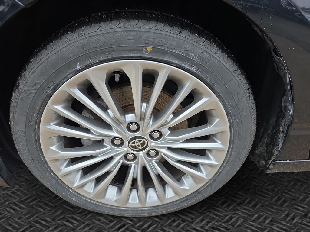 2021 Toyota Avalon Hybrid Limited