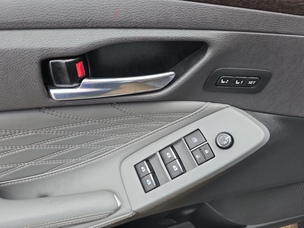 2021 Toyota Avalon Hybrid Limited