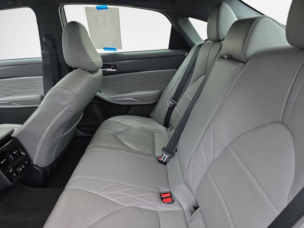 2021 Toyota Avalon Hybrid Limited