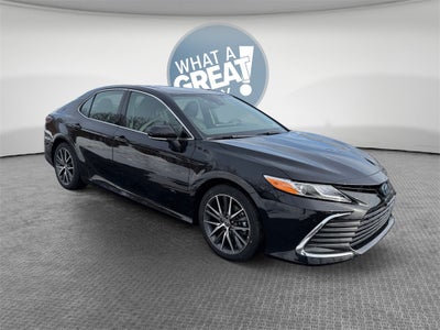 2023 Toyota Camry Hybrid XLE