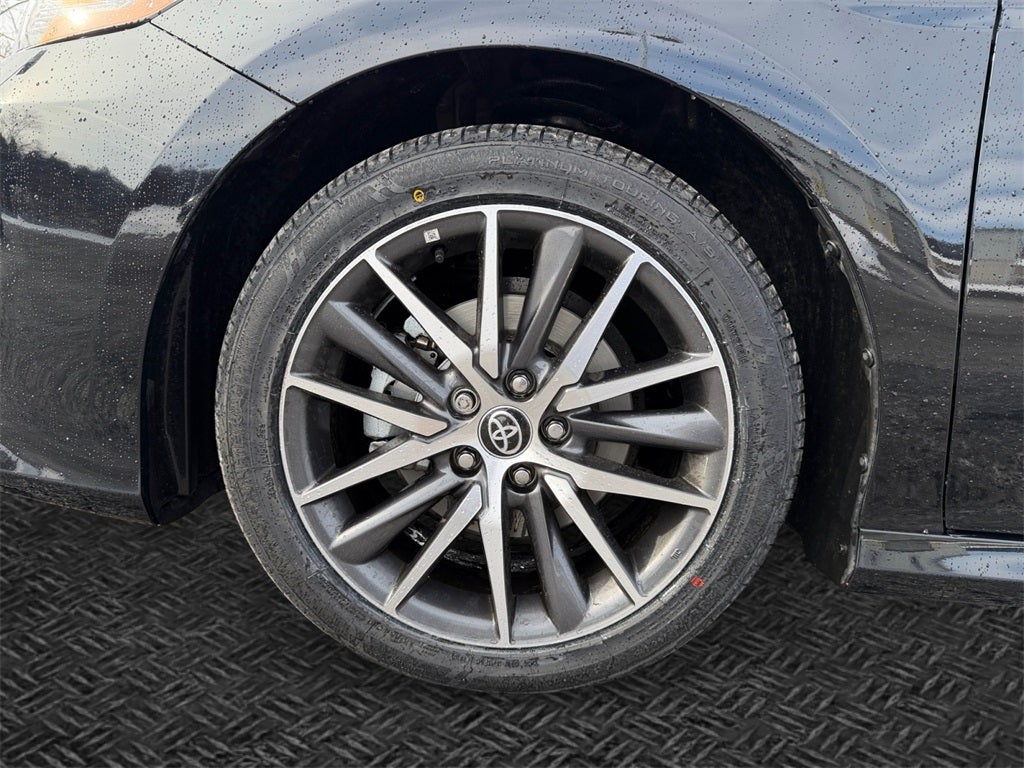 2023 Toyota Camry Hybrid XLE