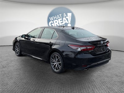 2023 Toyota Camry Hybrid XLE