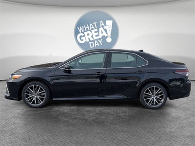 2023 Toyota Camry Hybrid XLE