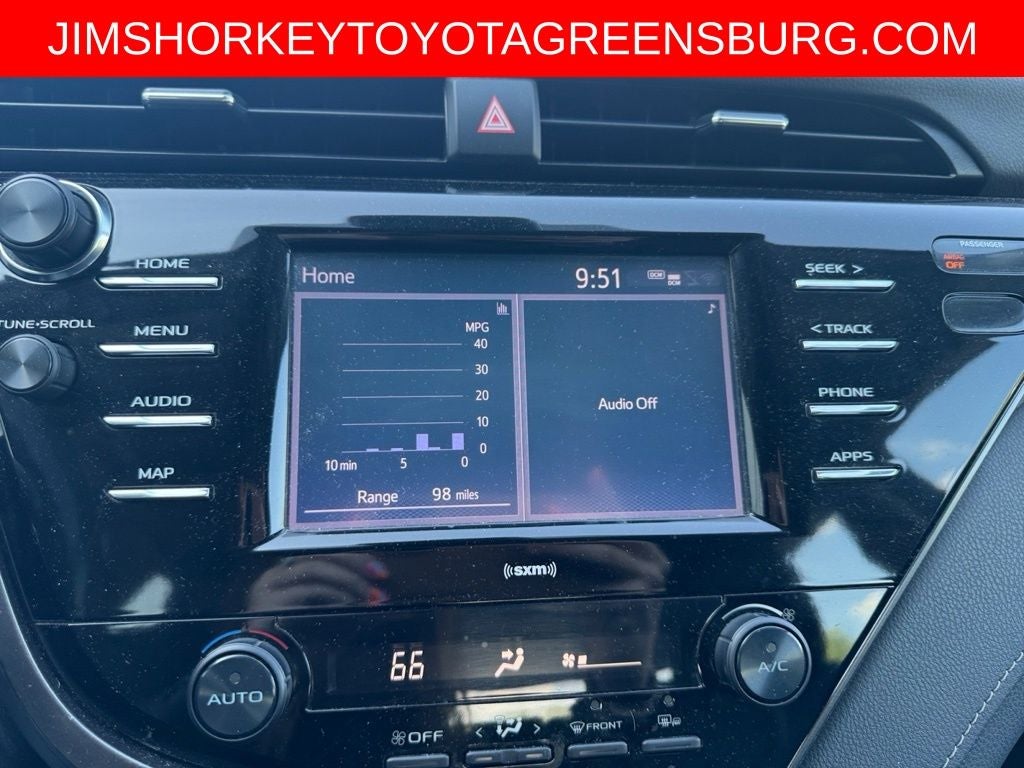 2020 Toyota Camry SE