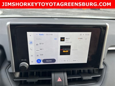 2025 Toyota RAV4 Hybrid SE