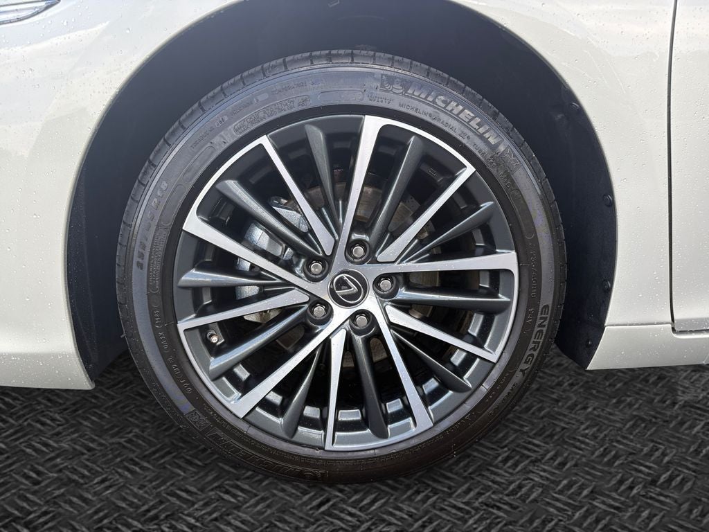 2025 Lexus ES 350