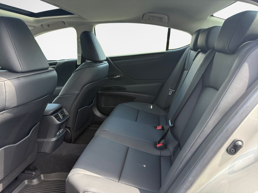 2025 Lexus ES 350