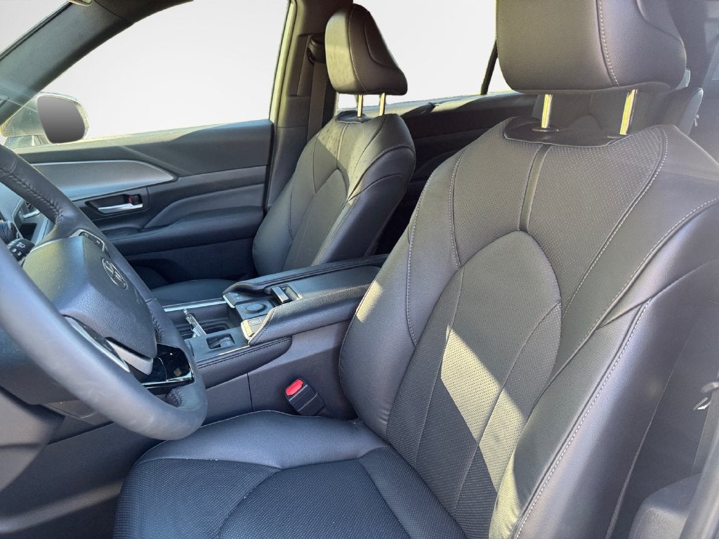 2026 Toyota Grand Highlander Hybrid Nightshade Edition