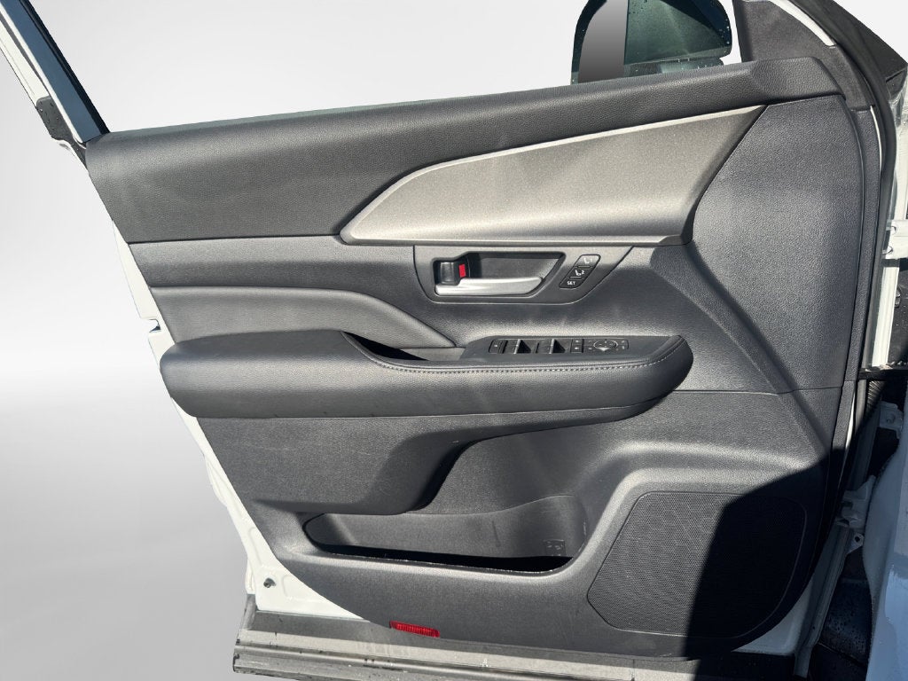 2026 Toyota Grand Highlander Hybrid Nightshade Edition