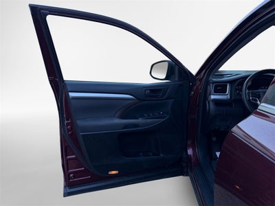 2015 Toyota Highlander Base