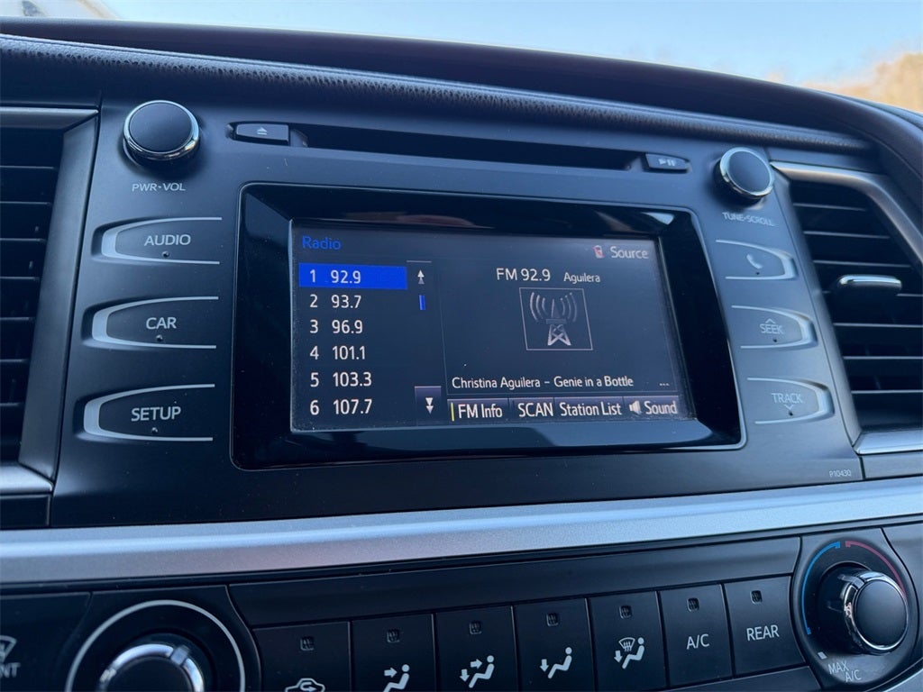 2015 Toyota Highlander Base