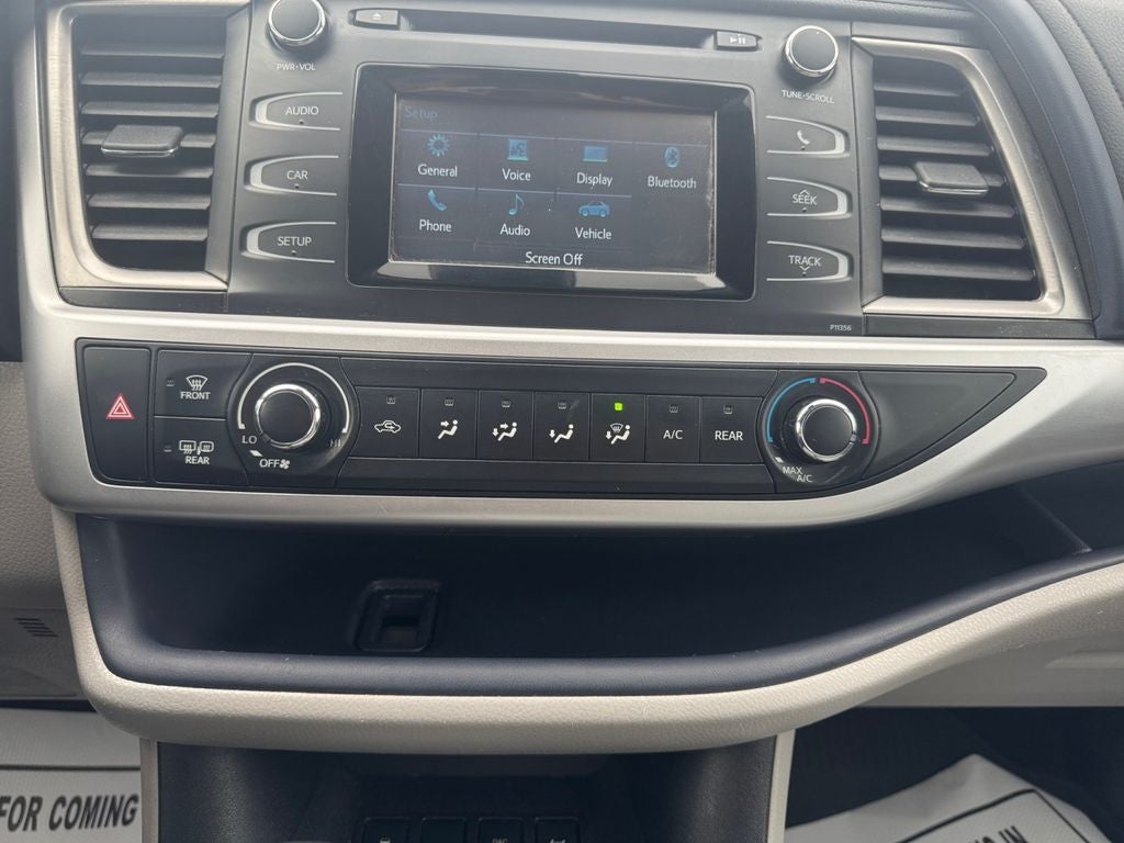 2018 Toyota Highlander LE