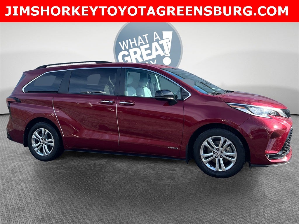 2021 Toyota Sienna XSE 7 Passenger