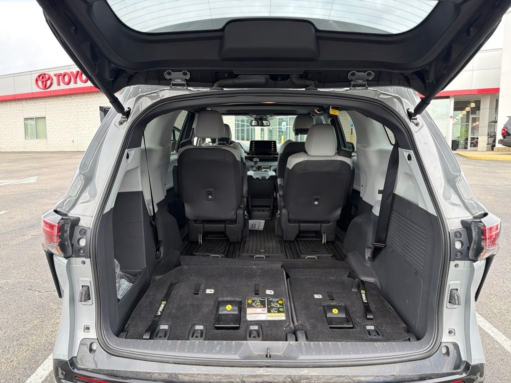 2024 Toyota Sienna XSE 7 Passenger