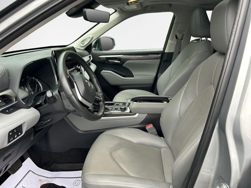 2022 Toyota Highlander Limited