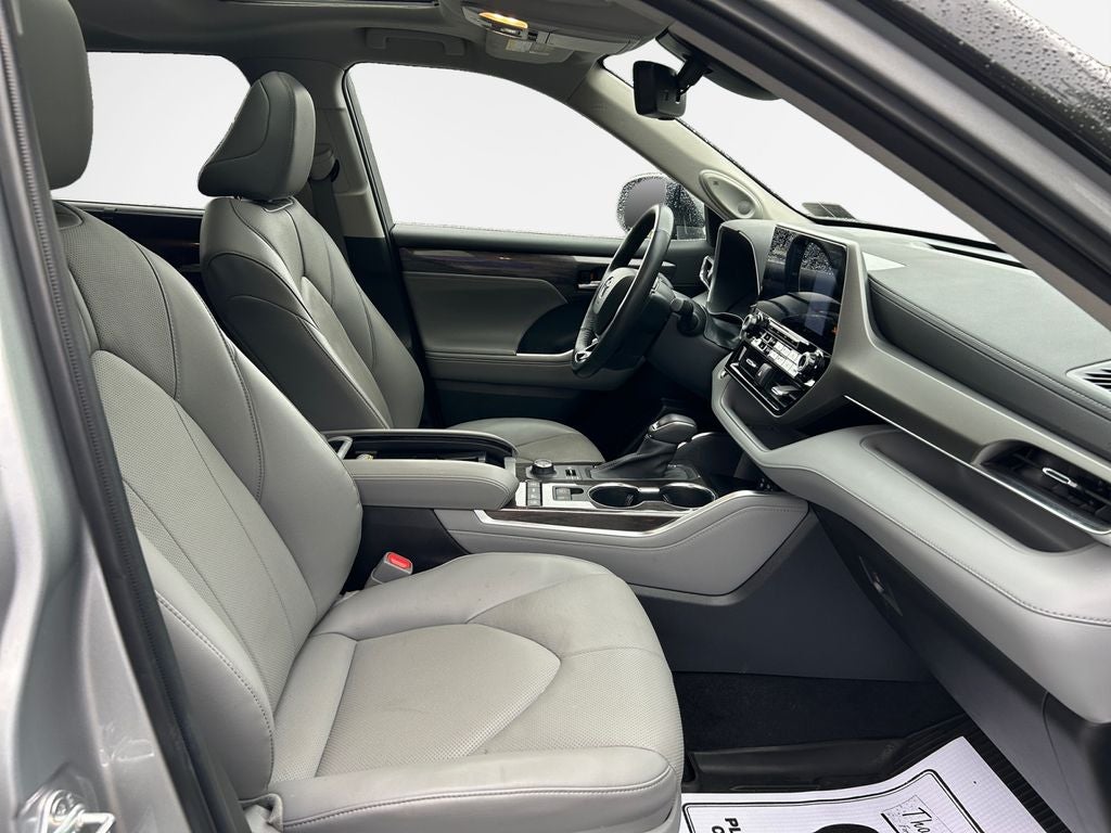2022 Toyota Highlander Limited