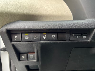 2023 Toyota Sienna Platinum 7 Passenger