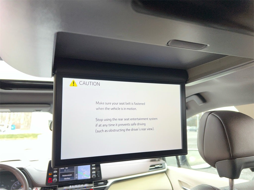 2023 Toyota Sienna Platinum 7 Passenger