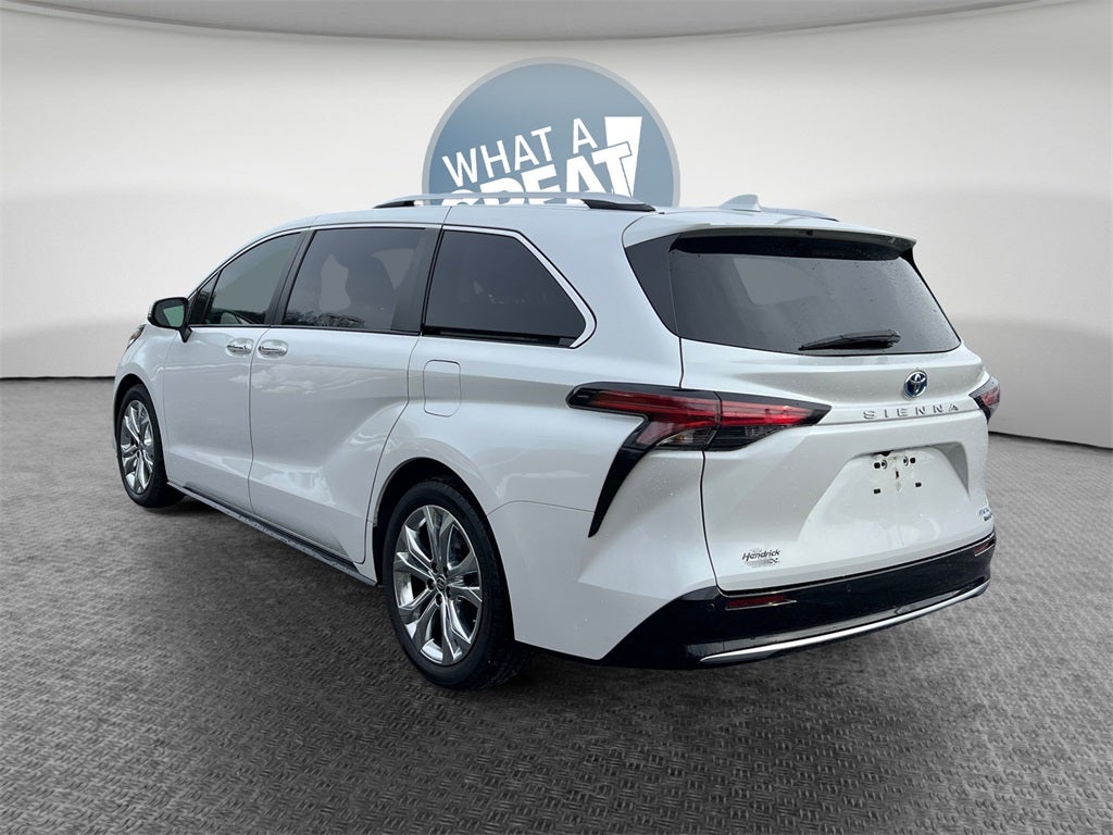 2023 Toyota Sienna Platinum 7 Passenger