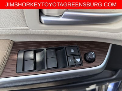 2023 Toyota Sienna XLE 8 Passenger