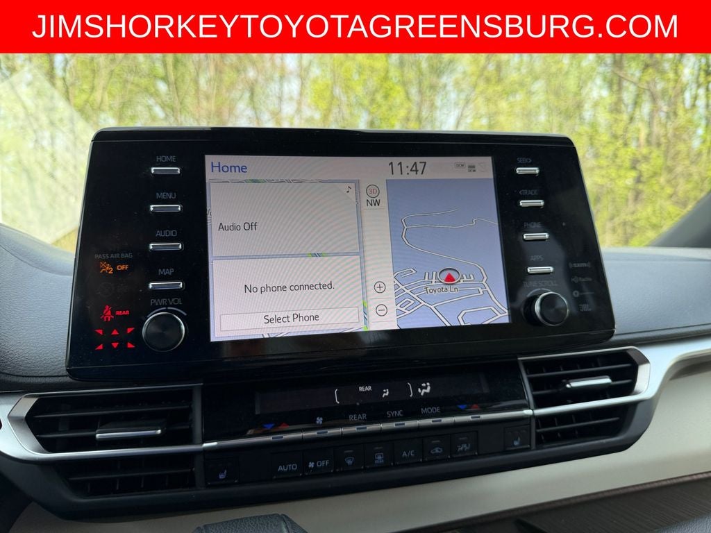 2023 Toyota Sienna XLE 8 Passenger