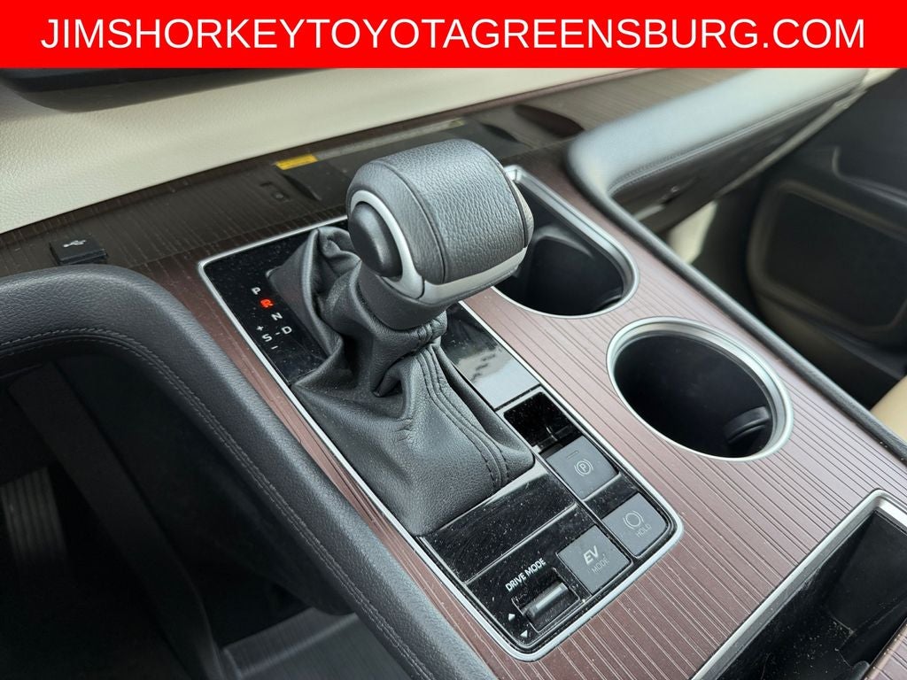 2023 Toyota Sienna XLE 8 Passenger