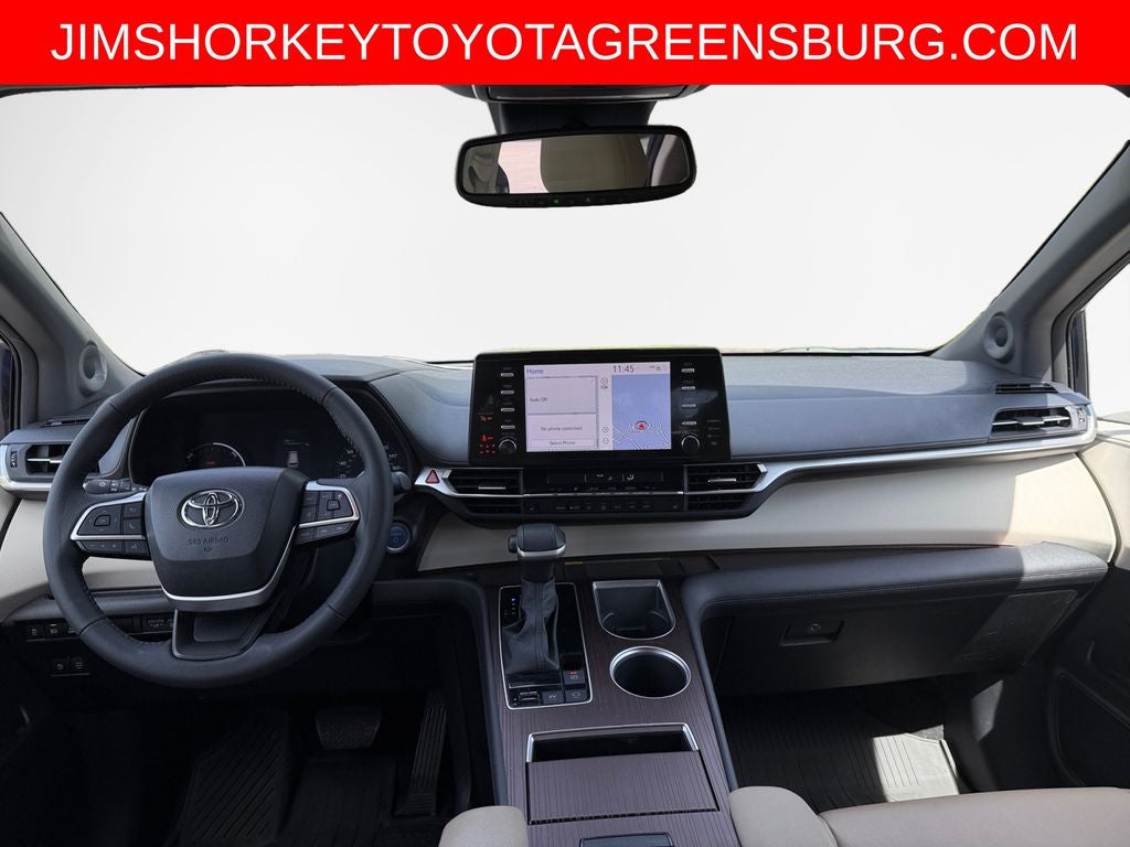 2023 Toyota Sienna XLE 8 Passenger