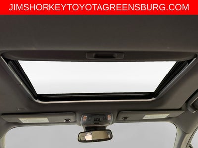 2023 Toyota Sienna XLE 8 Passenger