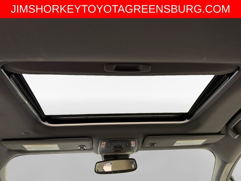 2023 Toyota Sienna XLE 8 Passenger